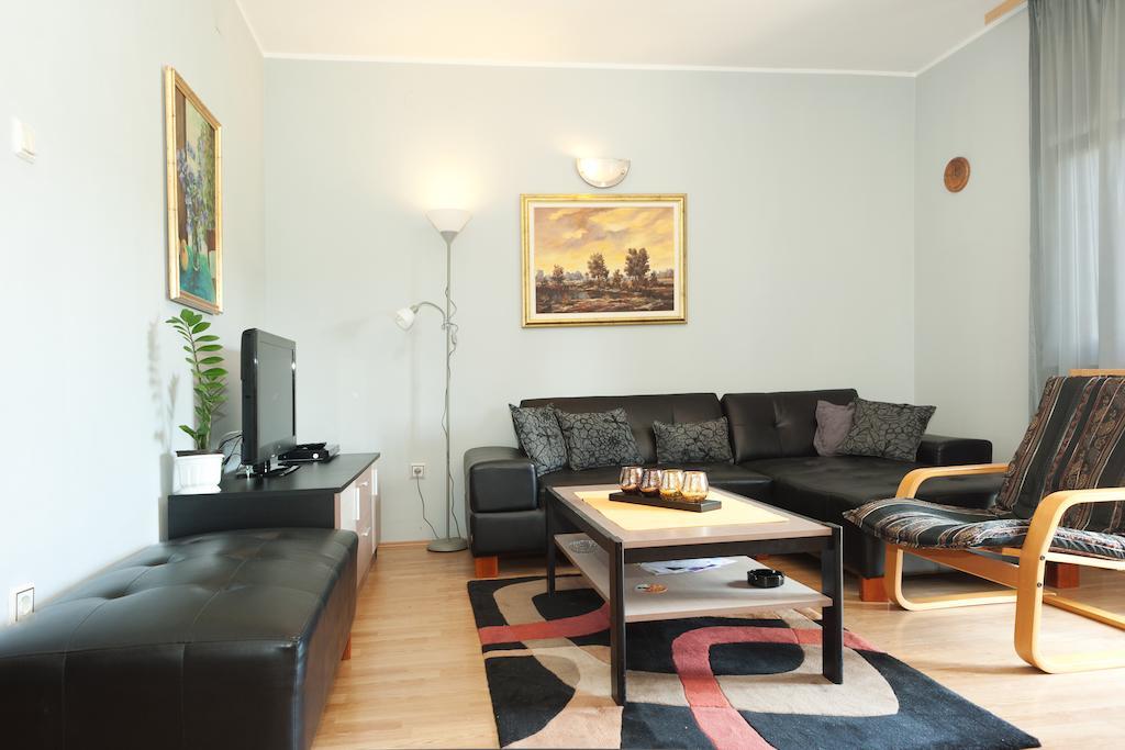 Apartments Vila Vrdnik Room photo